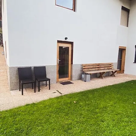 Steinberger Apartment *